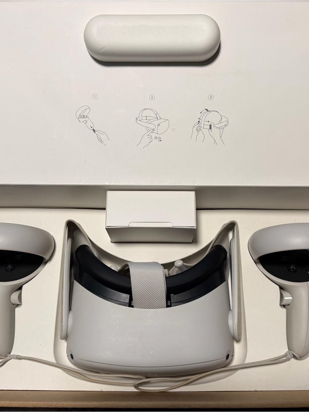 Standalone White VR Headset with Matching White Controllers -